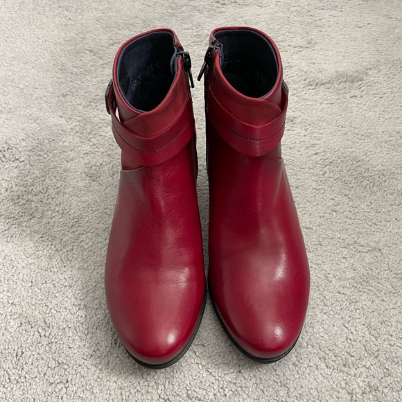 Dorking ankle boots in colour red new with tags in size 37 EU (6.5 US) - Picture 8 of 10